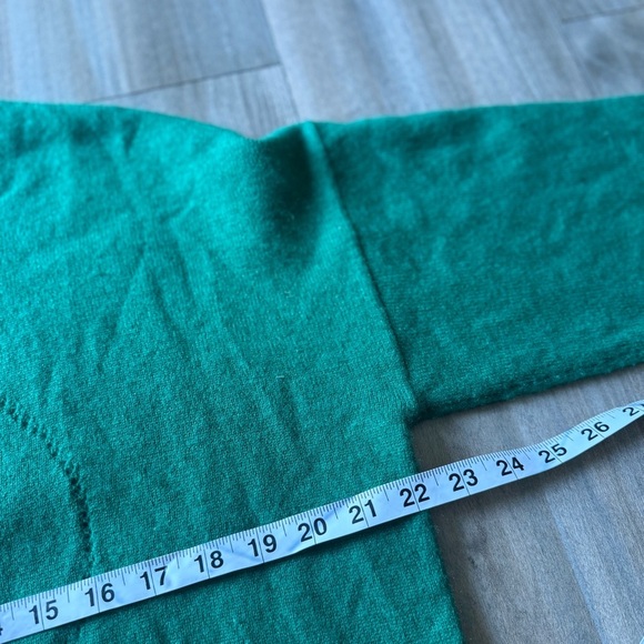 27 Miles 100% cashmere peace sign sweater green size medium - Picture 4 of 5